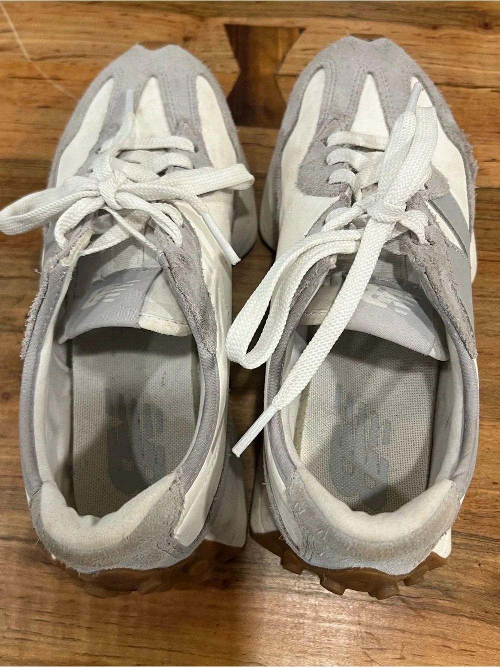 New Balance 327 White and Light Gray Women's Retro Runner Sneakers